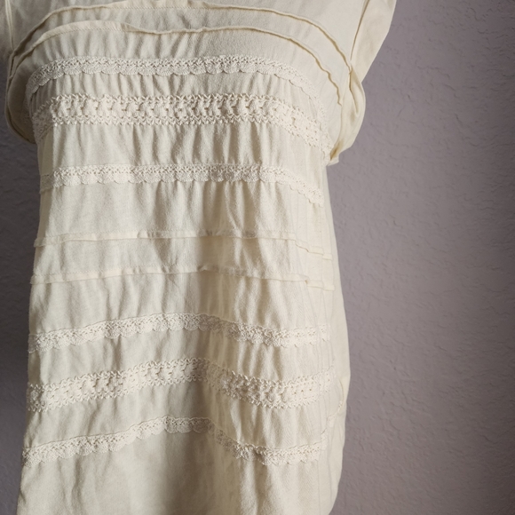 Levi's top - Picture 3 of 8